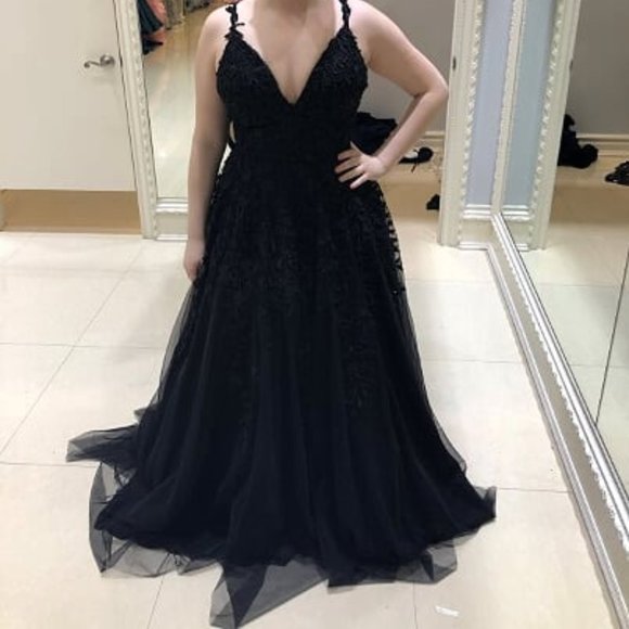 Sherry Hill Gown NWT NEVER WORN - Picture 4 of 7